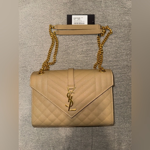 Saint Laurent ENVELOPE MEDIUM IN QUILTED GRAIN DE POUDRE EMBOSSED LEATHER - Picture 3 of 14